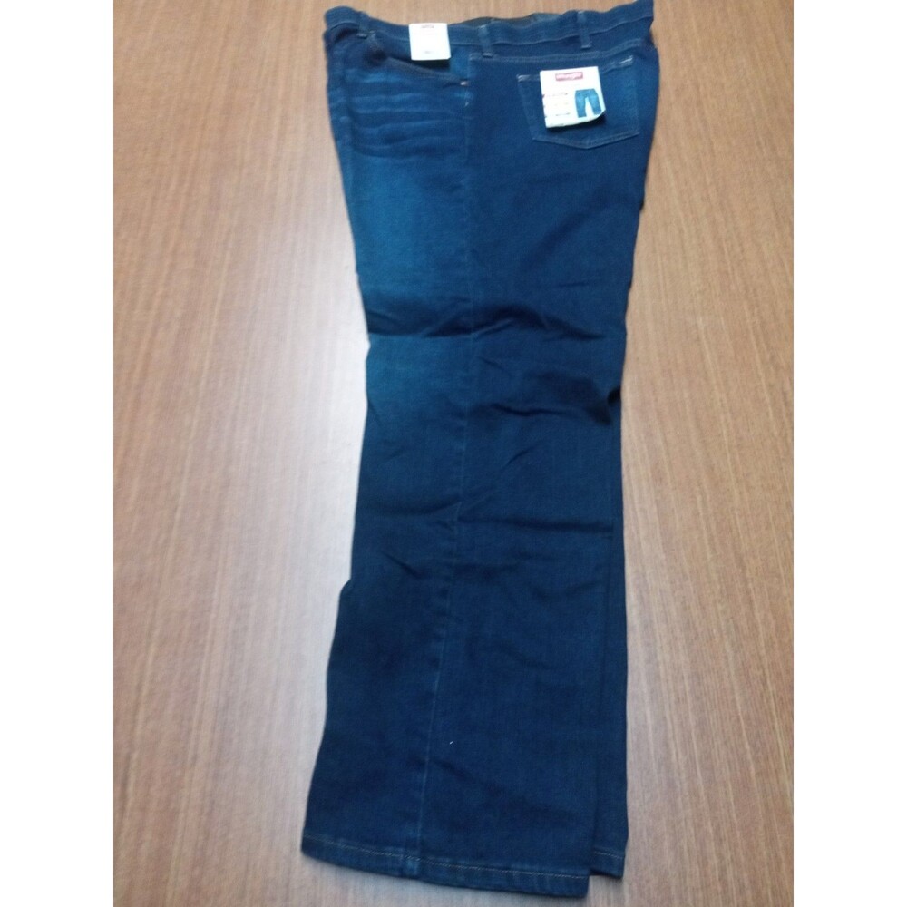 Wrangler Mens Dark Blue Jeans 46x30 Regular Fit Flex Wasteband NEW WITH TAGS